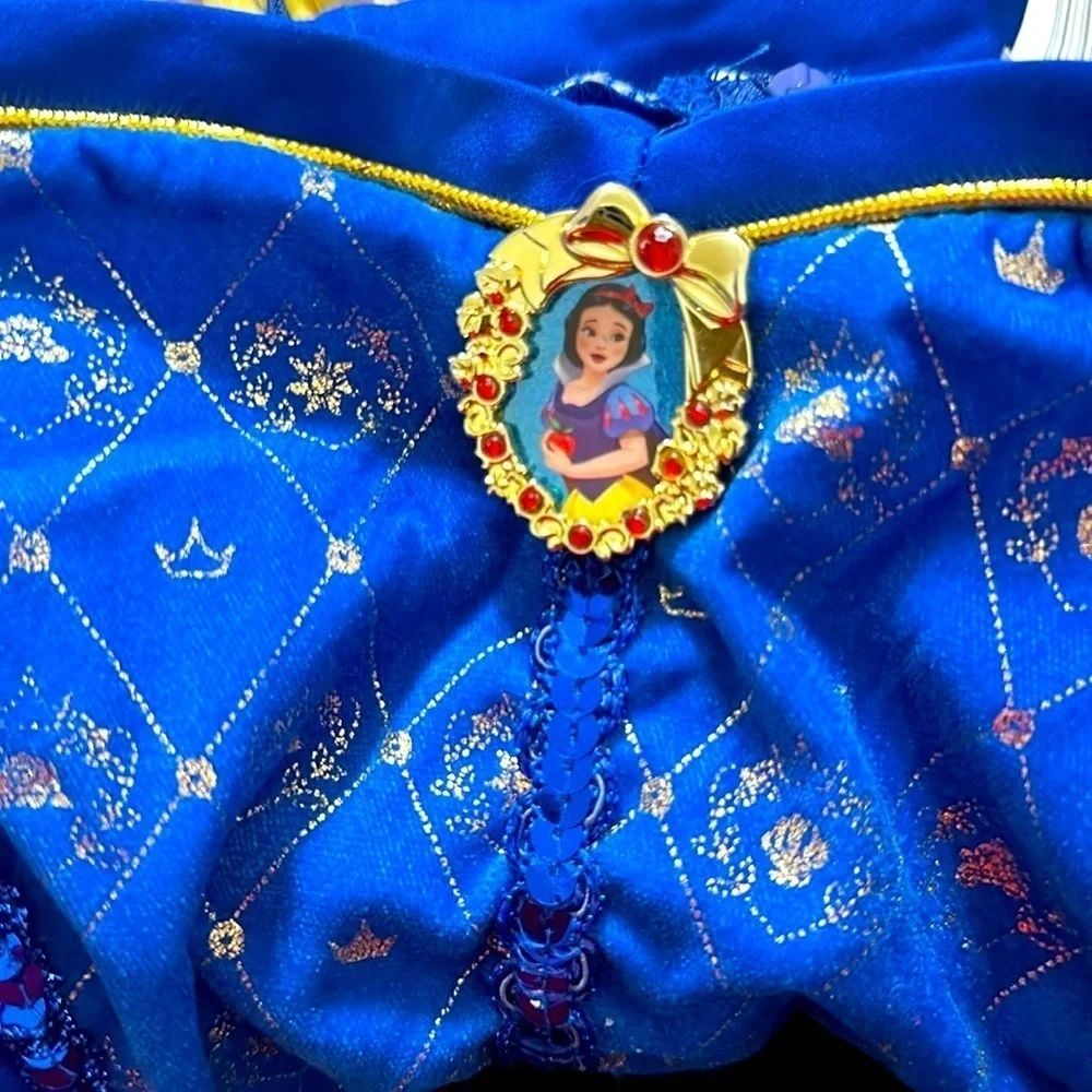 Snow White costume girls size medium 8-10 dress up Disney halloween costume